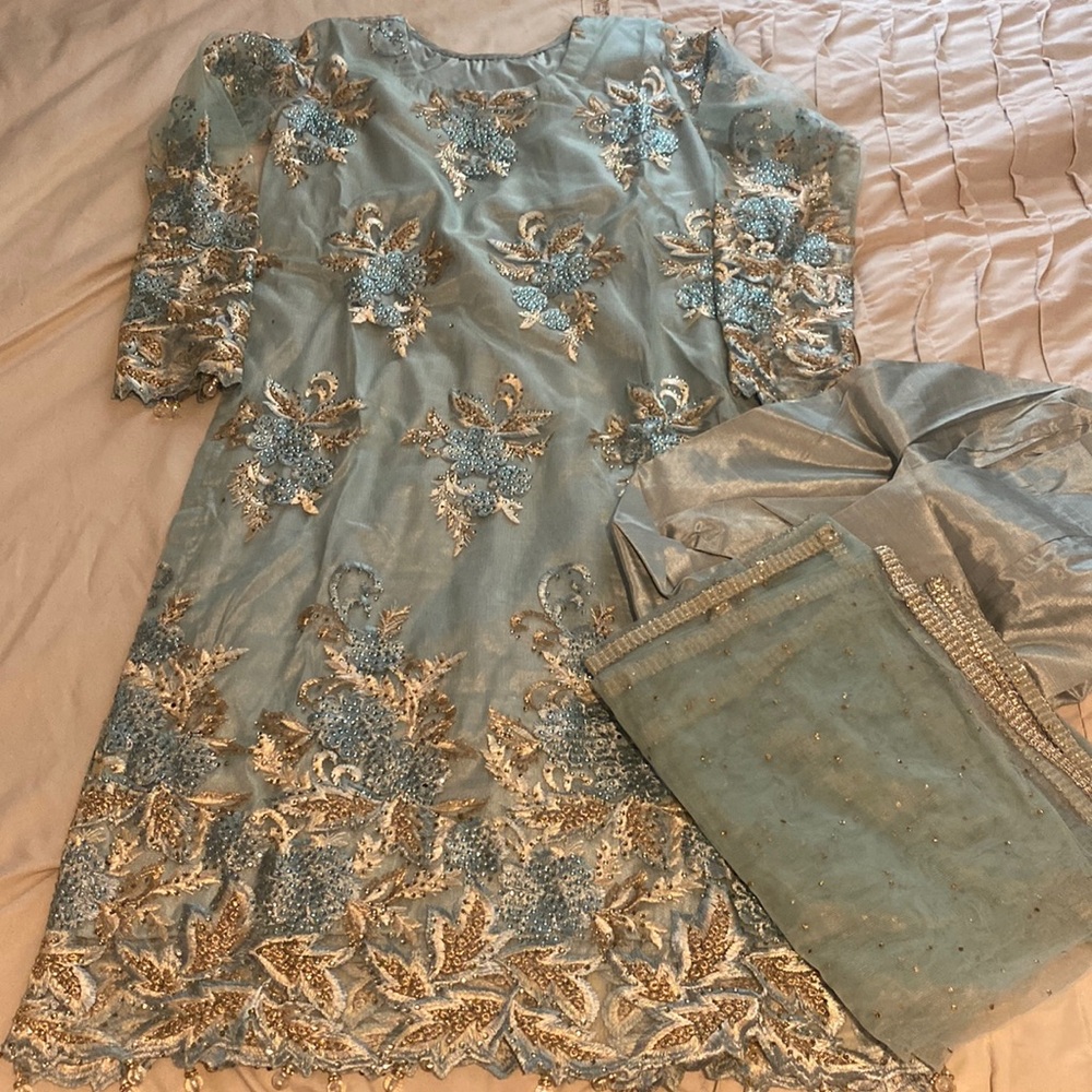 Pakistani/ Indian 3 piece suit